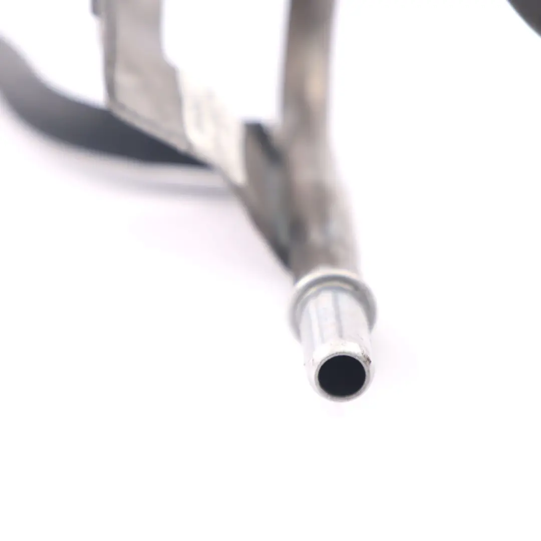 Przewód Paliwowy Powrotny do Opel Insignia A 2.0 DCI Diesel o numerze 55568235 Opel Insignia A 2.0 DCI Diesel Przewód Paliwowy Powrotny - SKU 55568235 - Numer Części 55568235