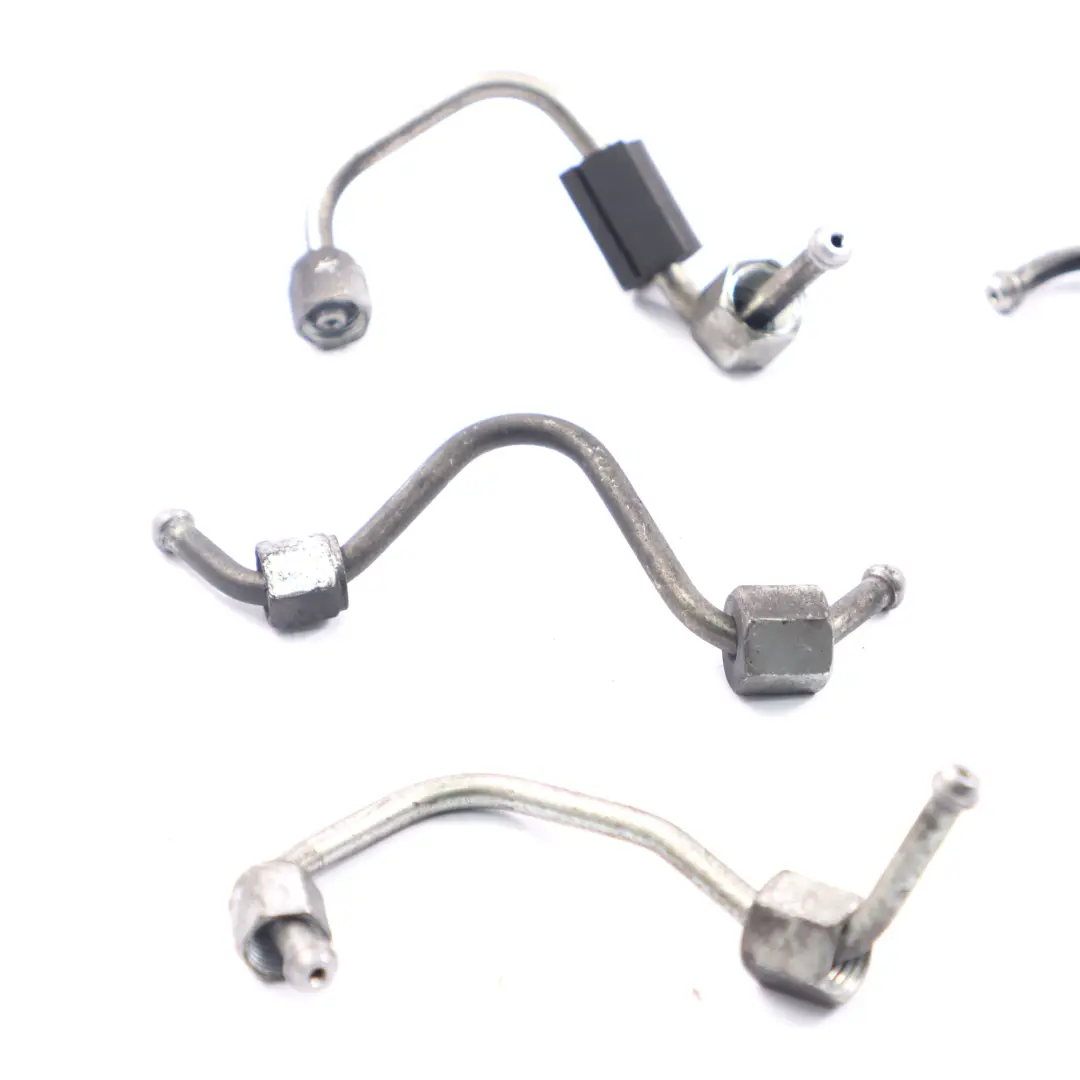 Pressure Pipe Injector Set to Vauxhall Opel Insignia Fuel Injection Line with Part number 55573468 Vauxhall Opel Insignia Fuel Injection Line Pressure Pipe Injector Set - SKU 55573468 - Part number 55573468