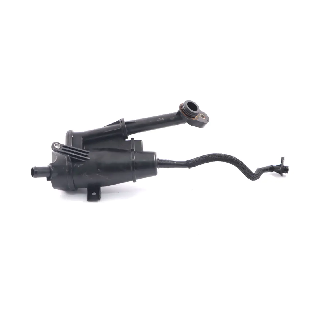 Oil Breather Vauxhall Opel Insignia A Diesel Vacuum Pump Vacuum Box to with Part number 55575980 Oil Breather Vauxhall Opel Insignia A Diesel Vacuum Pump Vacuum Box - SKU 55575980 - Part number 55575980