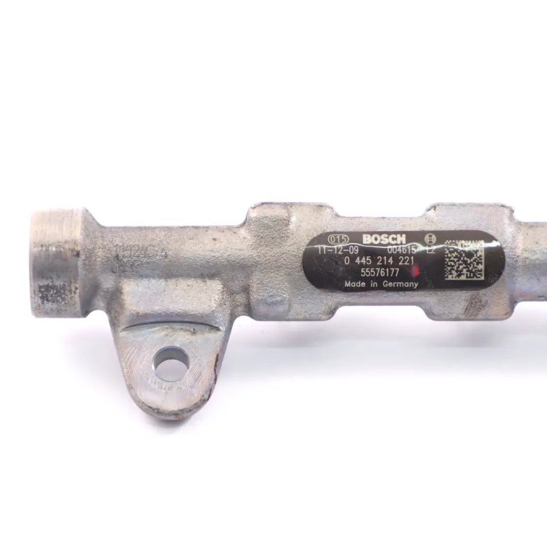 Vauxhall Astra J Insignia A Zafira C 2.0 CDTi Fuel Injector Rail Line - SKU 55576177 - Part number 55576177