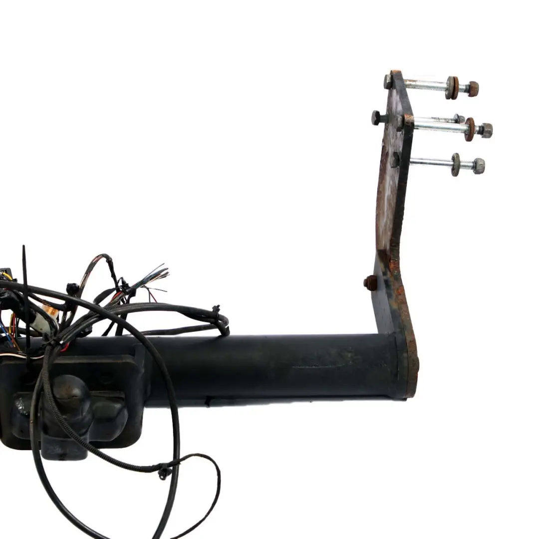 Mercedes-Benz Sprinter W906 PCT Towing Hitch Towbar Tow Bar Mechanism to with Part number 55R-0110335 Mercedes-Benz Sprinter W906 PCT Towing Hitch Towbar Tow Bar Mechanism - SKU 55R-0110335 - Part number 55R-0110335