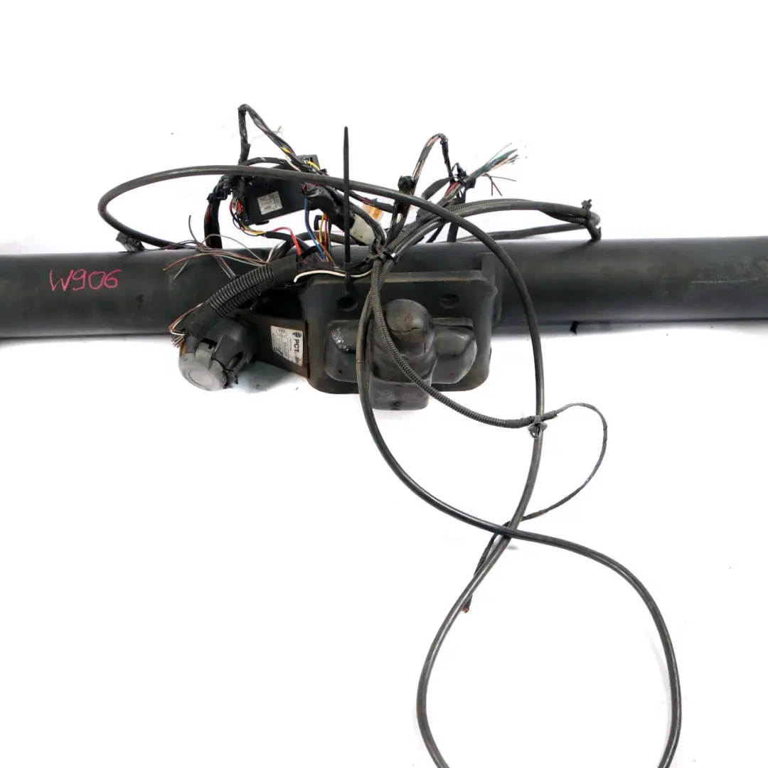 Mercedes-Benz Sprinter W906 PCT Towing Hitch Towbar Tow Bar Mechanism to with Part number 55R-0110335 Mercedes-Benz Sprinter W906 PCT Towing Hitch Towbar Tow Bar Mechanism - SKU 55R-0110335 - Part number 55R-0110335