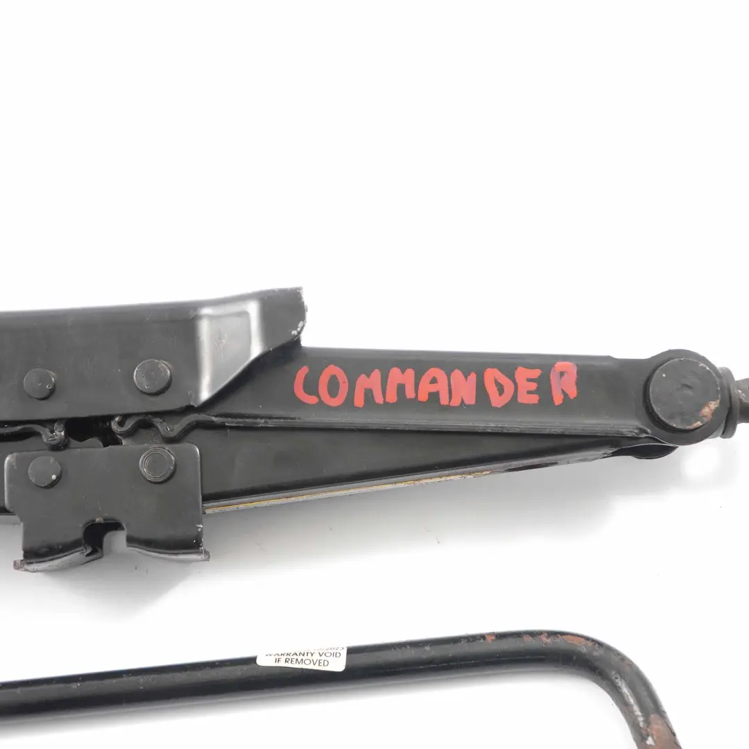 Jeep Commander Kit attrezzi Vassoio stoccaggio Chiave sostegno ruote - SKU 56052848AA - Numero di parte 56052848AA