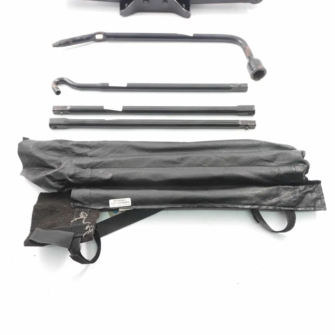 Kit herramientas almacenamiento tuerca Rueda elevación Jack para Jeep Commander con número de pieza 56052848AA Jeep Commander Kit herramientas almacenamiento tuerca Rueda elevación Jack - SKU 56052848AA - Número de pieza 56052848AA