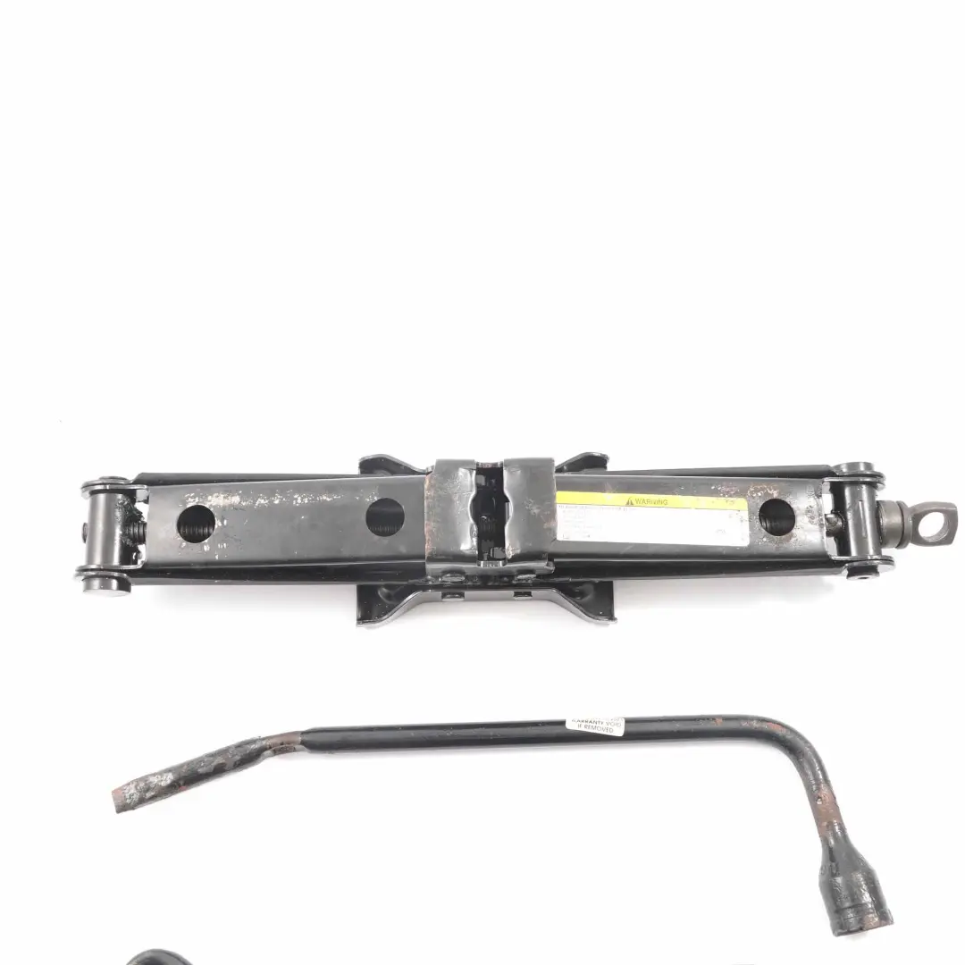 Jeep Commander Kit d'outils Plateau rangement Clé molette Cric levage roue - SKU 56052848AA - Numéro de pièce 56052848AA