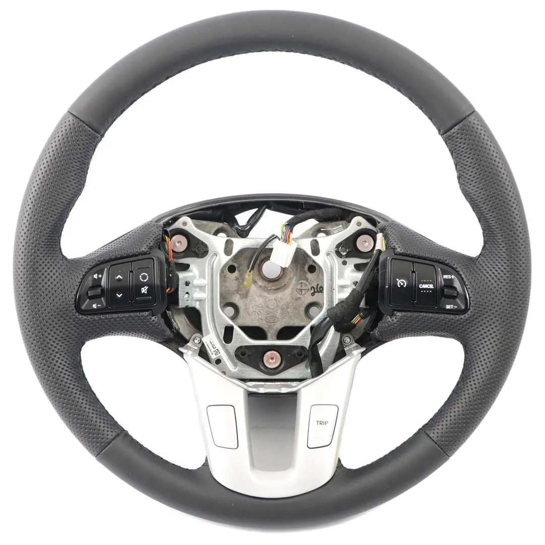 NUOVO volante in pelle nera multifunzione per Kia Ceed 1 con numero di parte 56110-1H580EQ Kia Ceed 1 NUOVO volante in pelle nera multifunzione - SKU 56110-1H580EQ - Numero di parte 56110-1H580EQ