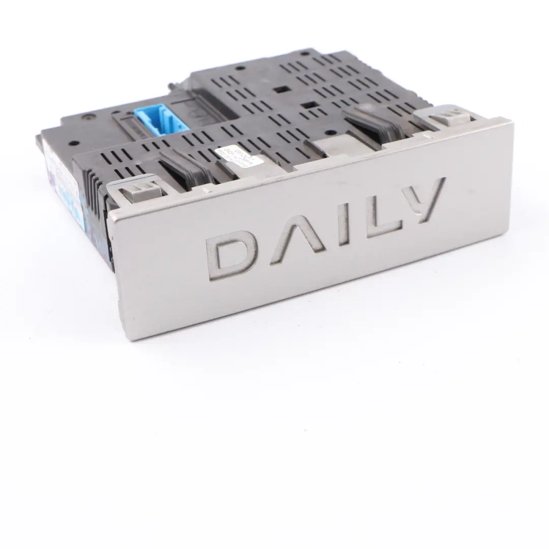 Control Unit Module ECU to Iveco Daily Blue Me with Part number 5801373144 Iveco Daily Blue Me Control Unit Module ECU - SKU 5801373144 - Part number 5801373144