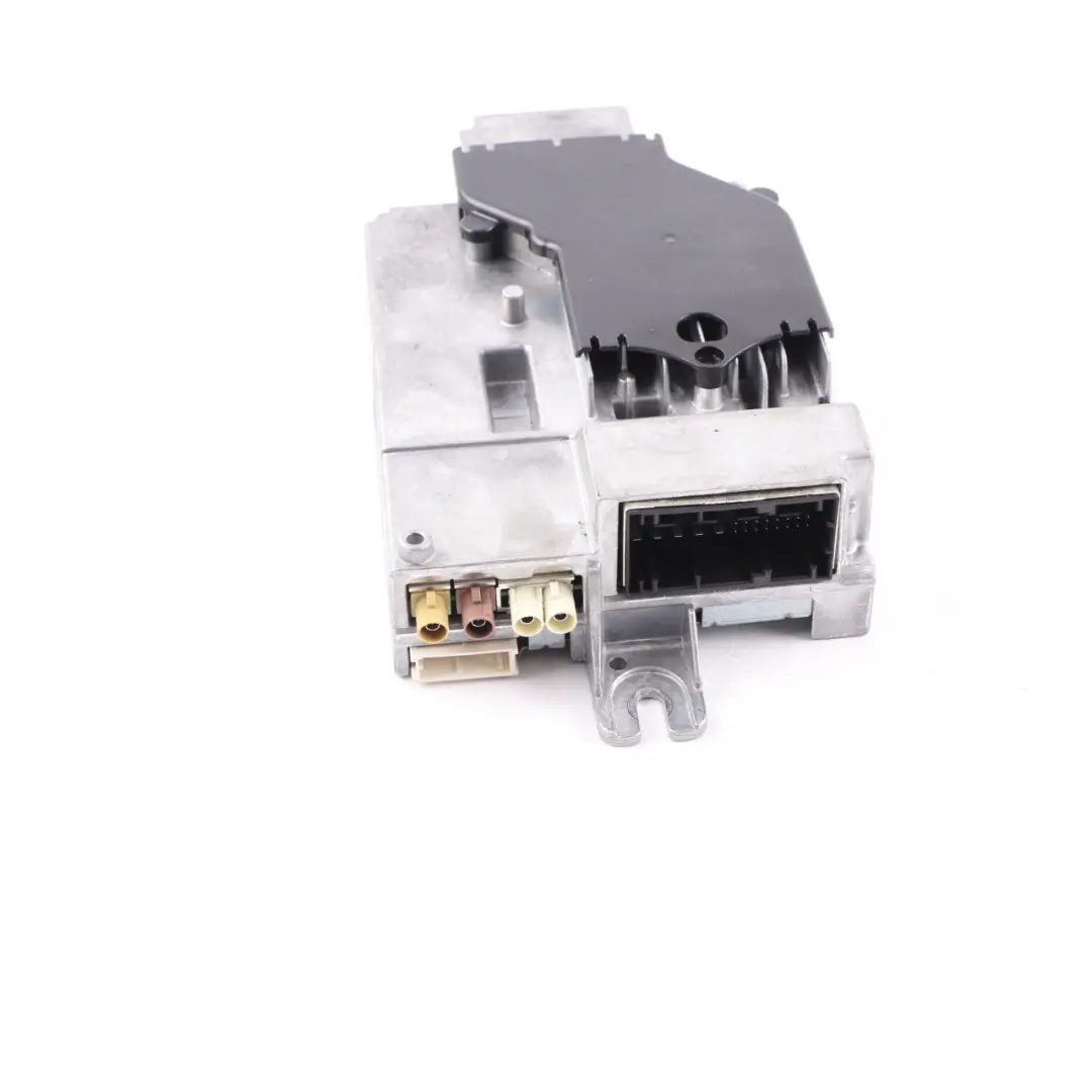 Hifi Audio Sound AMP Amplifier Module RAM DAB to BMW F40 G20 G21 G30 G31 with Part number 5A923E3 BMW F40 G20 G21 G30 G31 Hifi Audio Sound AMP Amplifier Module RAM DAB - SKU 5A923E3 - Part number 5A923E3