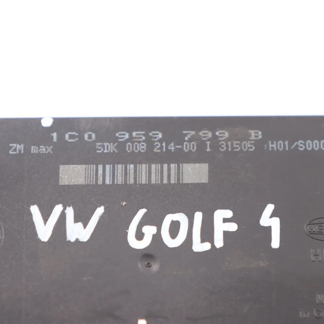 Body Control Module BCM Control Unit para Volkswagen VW Golf IV con número de pieza 5DK008214 Volkswagen VW Golf IV Body Control Module BCM Control Unit - SKU 5DK008214 - Número de pieza 5DK008214