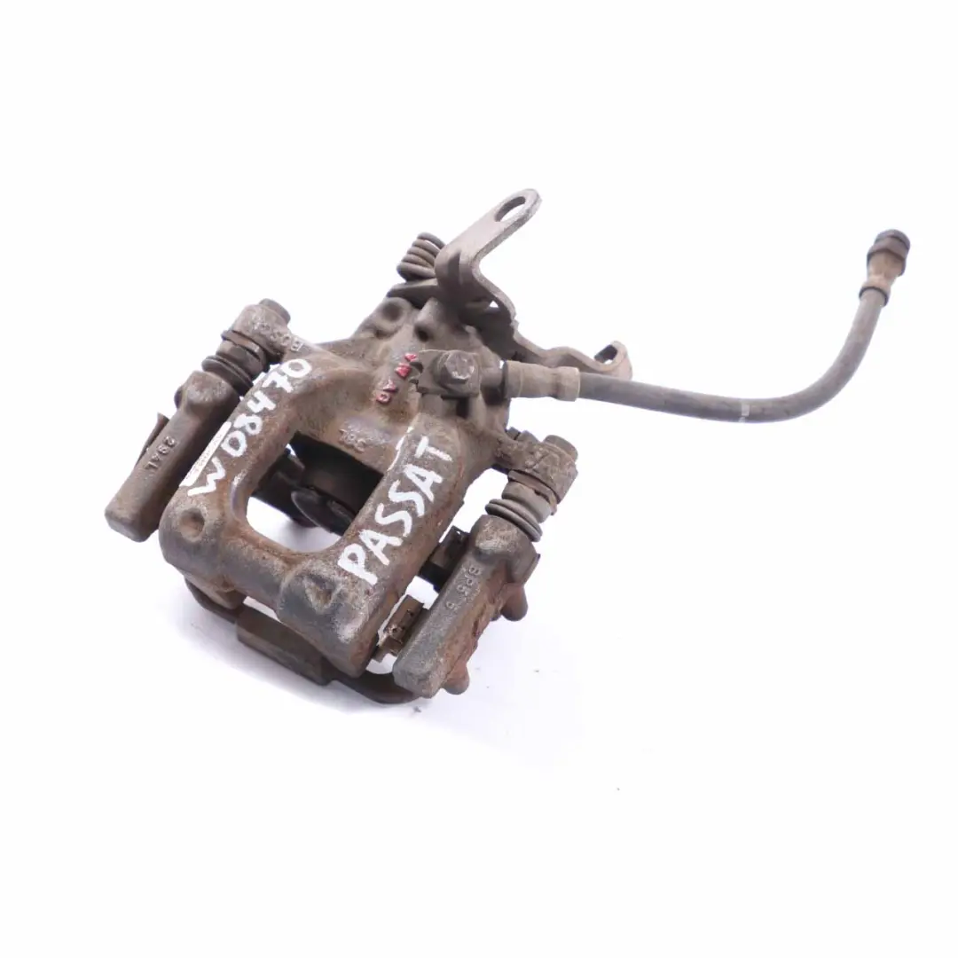 Pinza Freno Posteriore Sinistra Alloggiamento Freno Ruota per VW Passat B7 con numero di parte 5K061541 VW Passat B7 Pinza Freno Posteriore Sinistra Alloggiamento Freno Ruota - SKU 5K061541 - Numero di parte 5K061541
