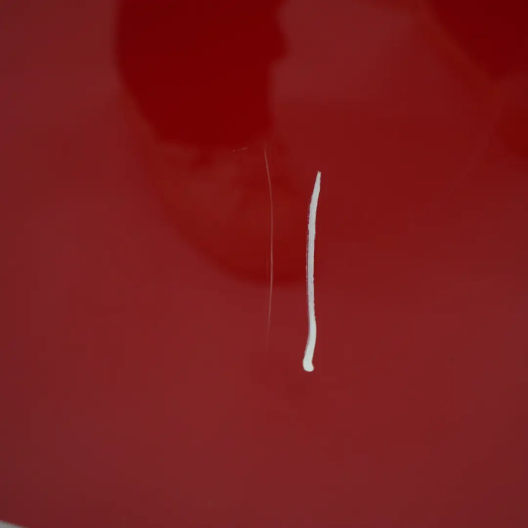 Maska Silnika Tornado Red do Volkswagen VW Golf V 5 o numerze 1K0823031J Volkswagen VW Golf V 5 Maska Silnika Tornado Red - SKU 1K0823031J-TRE - Numer Części 1K0823031J