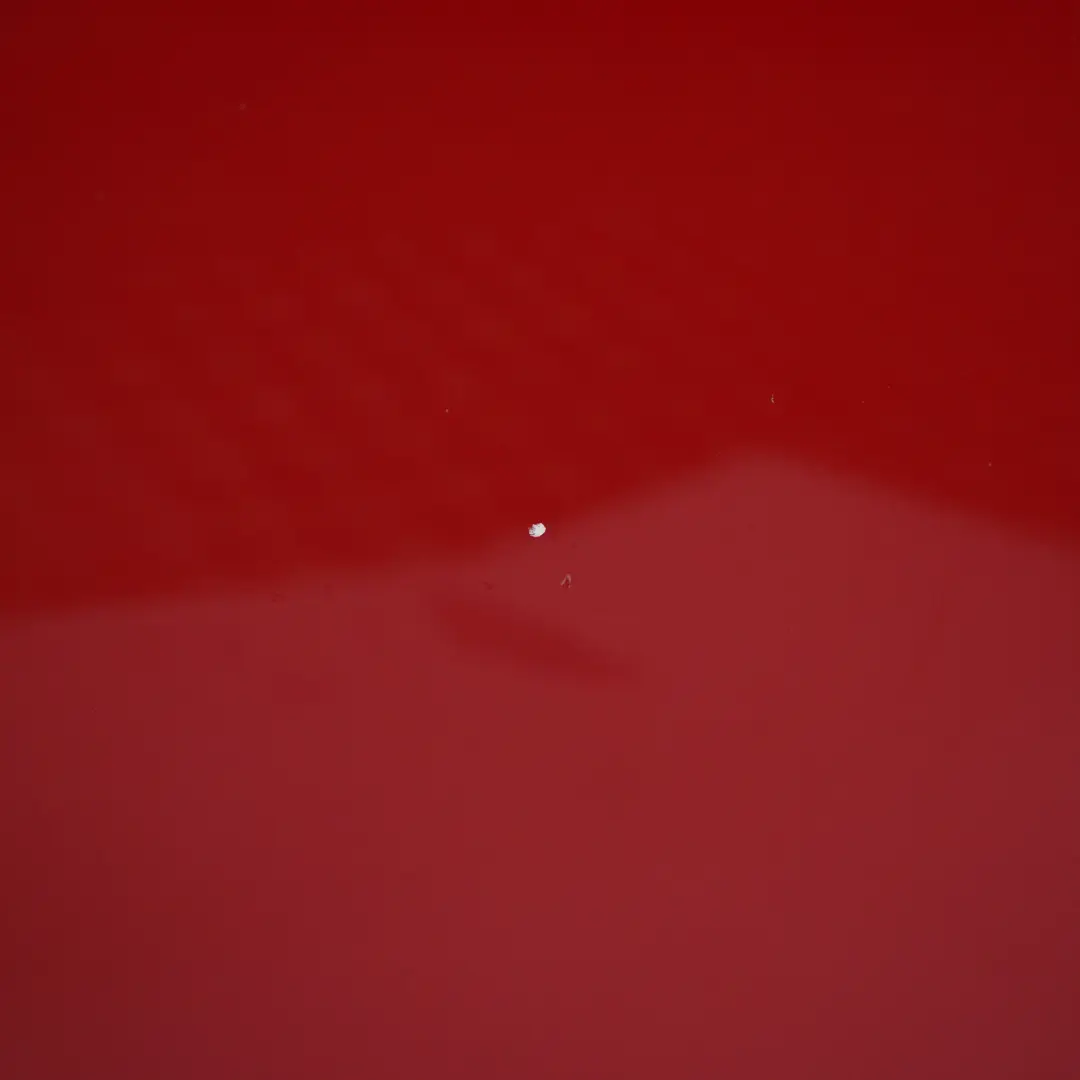 Maska Silnika Tornado Red do Volkswagen VW Golf V 5 o numerze 1K0823031J Volkswagen VW Golf V 5 Maska Silnika Tornado Red - SKU 1K0823031J-TRE - Numer Części 1K0823031J