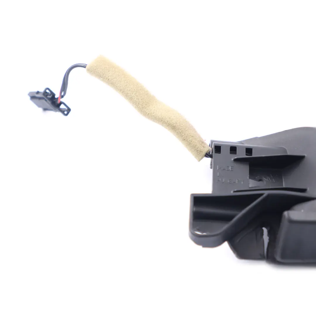 MK6 Głośnik Wysoko Tonowy Drzwi Osłona Trójkąt Przód Lewy do VW Golf o numerze 5K0837985 VW Golf MK6 Głośnik Wysoko Tonowy Drzwi Osłona Trójkąt Przód Lewy - SKU 5K0837985 - Numer Części 5K0837985