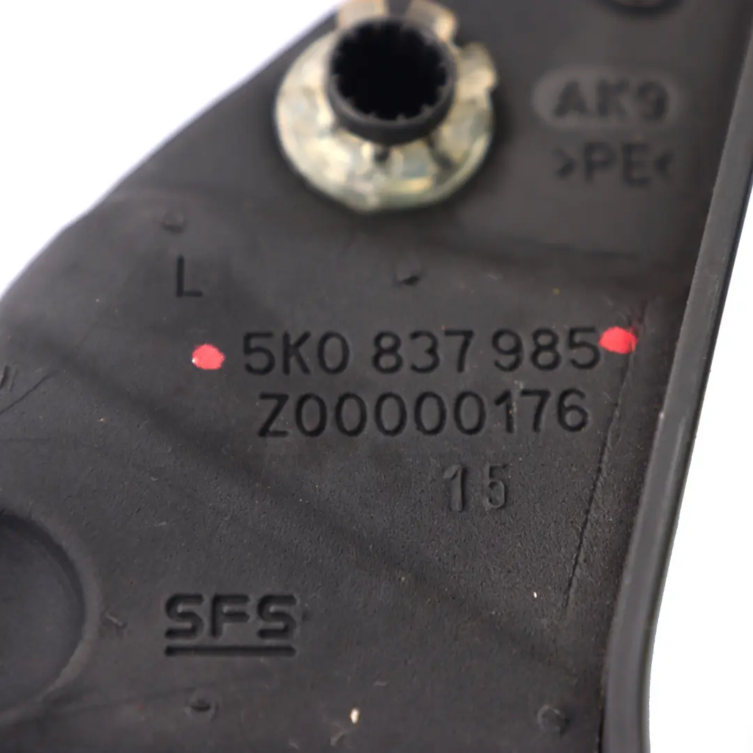 VW Golf MK6 Tweeter Altavoz Triángulo Cubierta Delantera Izquierda - SKU 5K0837985 - Número de pieza 5K0837985