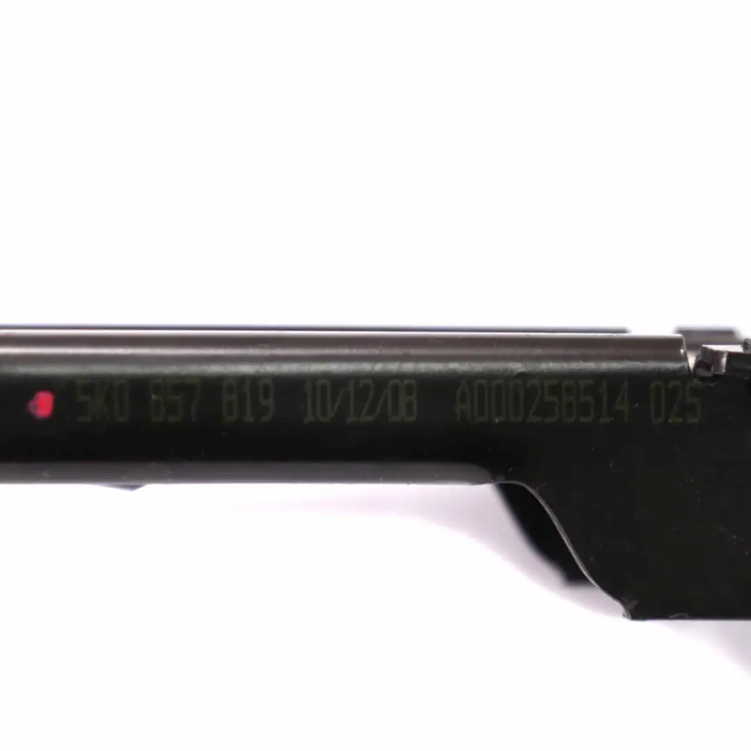 Ajustador altura cinturón seguridad delantero izquierdo para VW Golf MK 6 con número de pieza 5K0857819 VW Golf MK 6 Ajustador altura cinturón seguridad delantero izquierdo - SKU 5K0857819 - Número de pieza 5K0857819