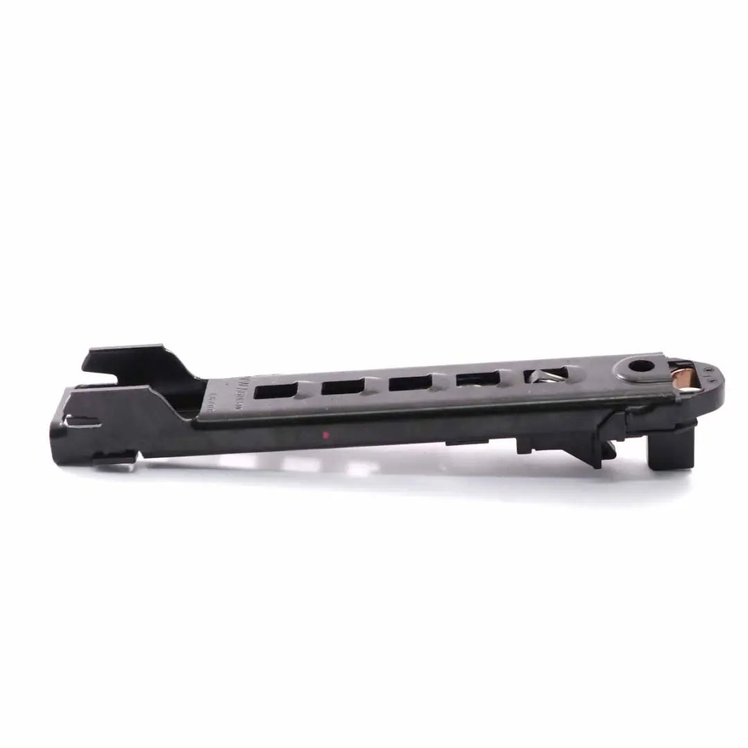 VW Golf MK6 Réglage de la hauteur de la ceinture sécurité avant gauche - SKU 5K0857819 - Numéro de pièce 5K0857819