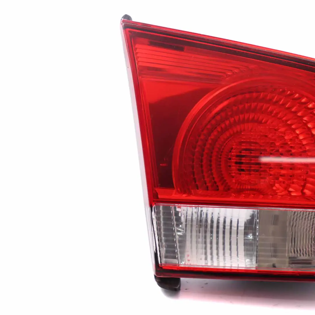 VW Golf VI MK6 Lumière dans couvercle coffre gauche Lampe arrière - SKU 5K0945093AB - Numéro de pièce 5K0945093AB