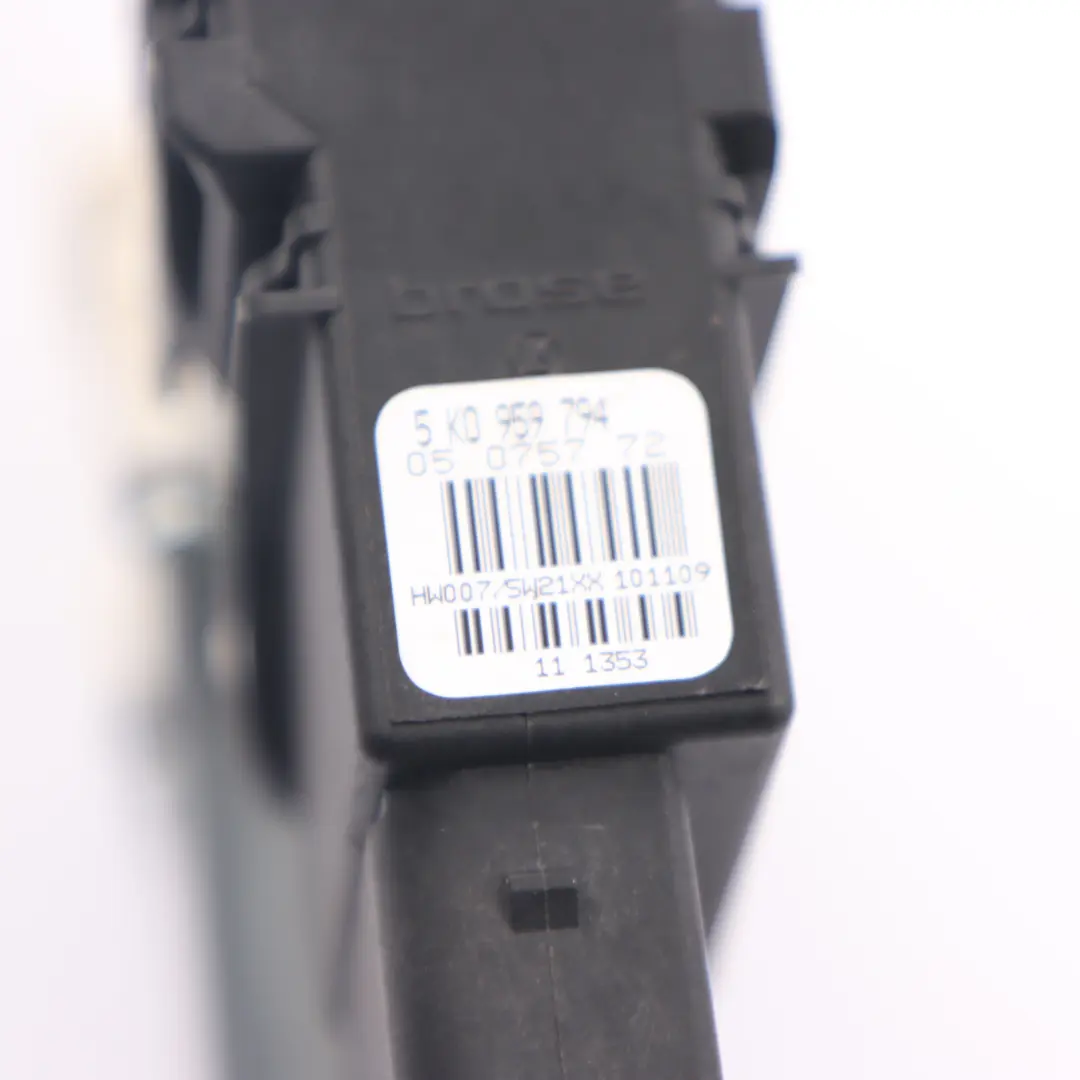 VW Touran 1T Motor elevalunas puerta trasera derecha Regulador - SKU 5K0959704A - Número de pieza 5K0959704A 