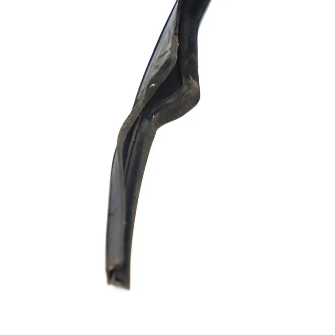 MK6 Joint De Porte Avant Gauche Joint de vitre pour VW Golf à propos du numéro de pièce 5K4837431 VW Golf MK6 Joint De Porte Avant Gauche Joint de vitre - SKU 5K4837431 - Numéro de pièce 5K4837431