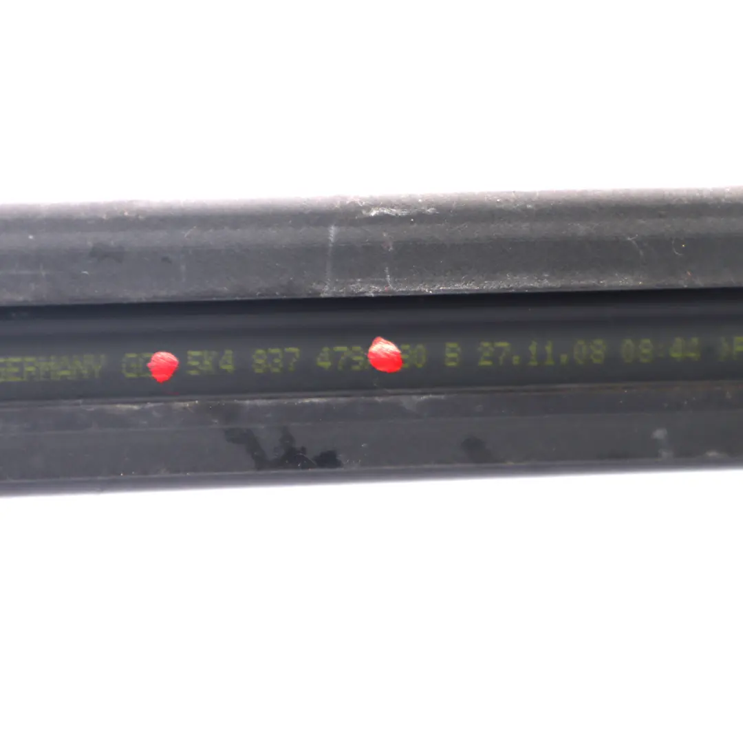 Guarnizione del finestrino Porta anteriore sinistra per VW Golf 6 con numero di parte 5K4837479 VW Golf 6 Guarnizione del finestrino Porta anteriore sinistra - SKU 5K4837479 - Numero di parte 5K4837479