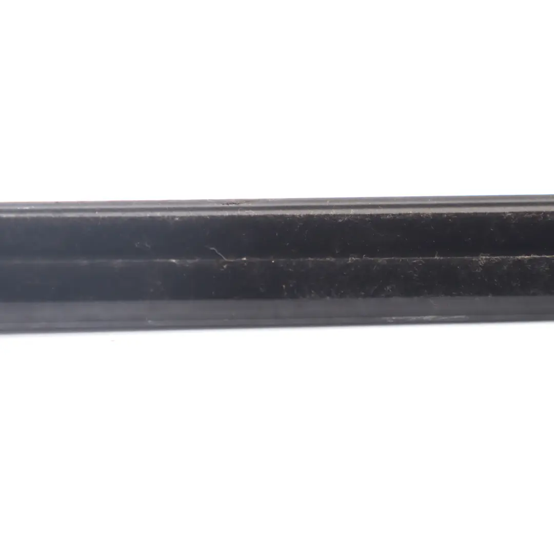 VW Golf 6 Joint de Vitrage Porte Avant Gauche Bande de garniture - SKU 5K4837479 - Numéro de pièce 5K4837479
