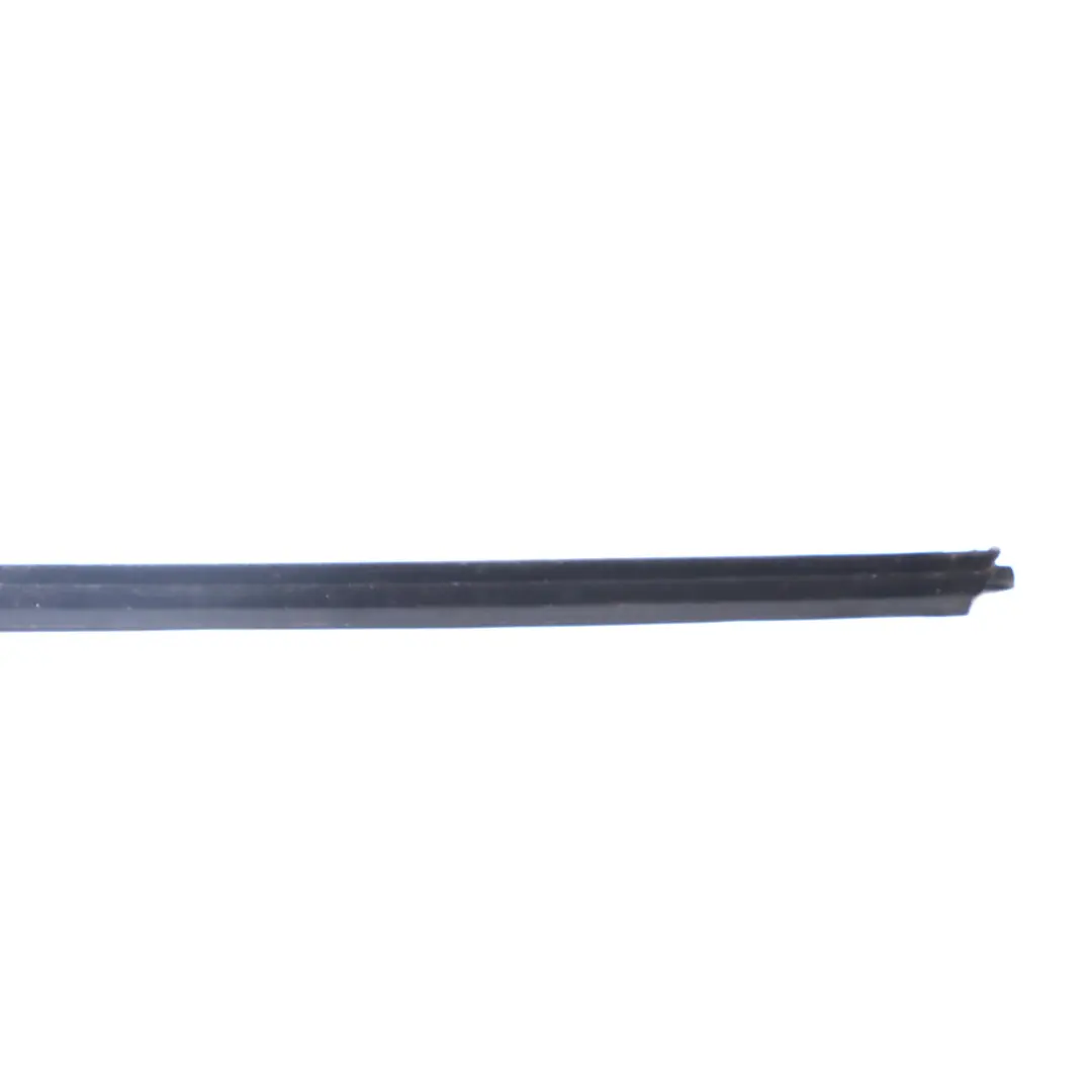 VW Golf 6 Joint de Vitrage Porte Avant Gauche Bande de garniture - SKU 5K4837479 - Numéro de pièce 5K4837479