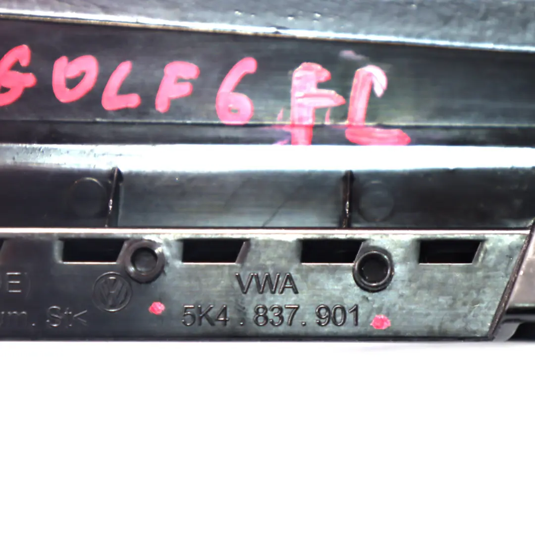 MK6 Finitura Colonna Finestra Porta Anteriore Sinistra per VW Golf con numero di parte 5K4837901 VW Golf MK6 Finitura Colonna Finestra Porta Anteriore Sinistra - SKU 5K4837901 - Numero di parte 5K4837901