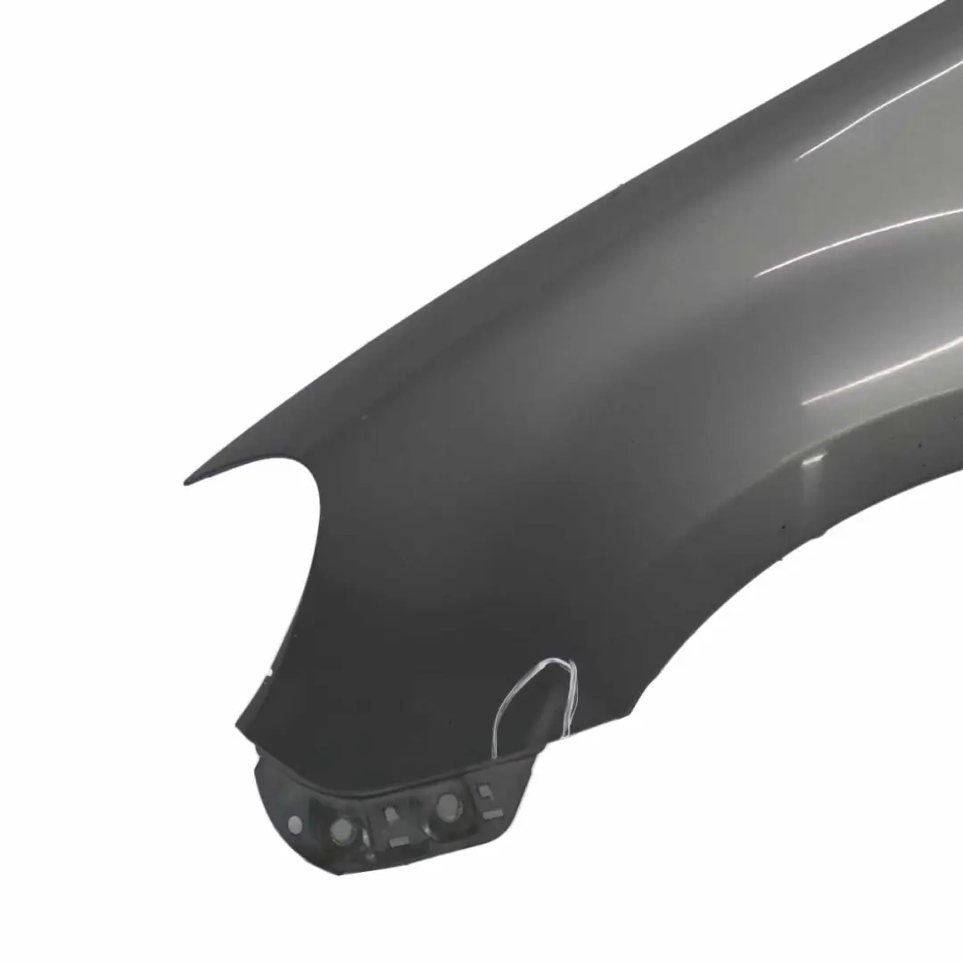 Seitenteil Volkswagen VW Golf Mk6 vorne links Kotflügel United Grey - LA7T für mit Teilenummer 5K6821021A Seitenteil Volkswagen VW Golf Mk6 vorne links Kotflügel United Grey - LA7T - SKU 5K6821021A-UGR - Teilenummer 5K6821021A