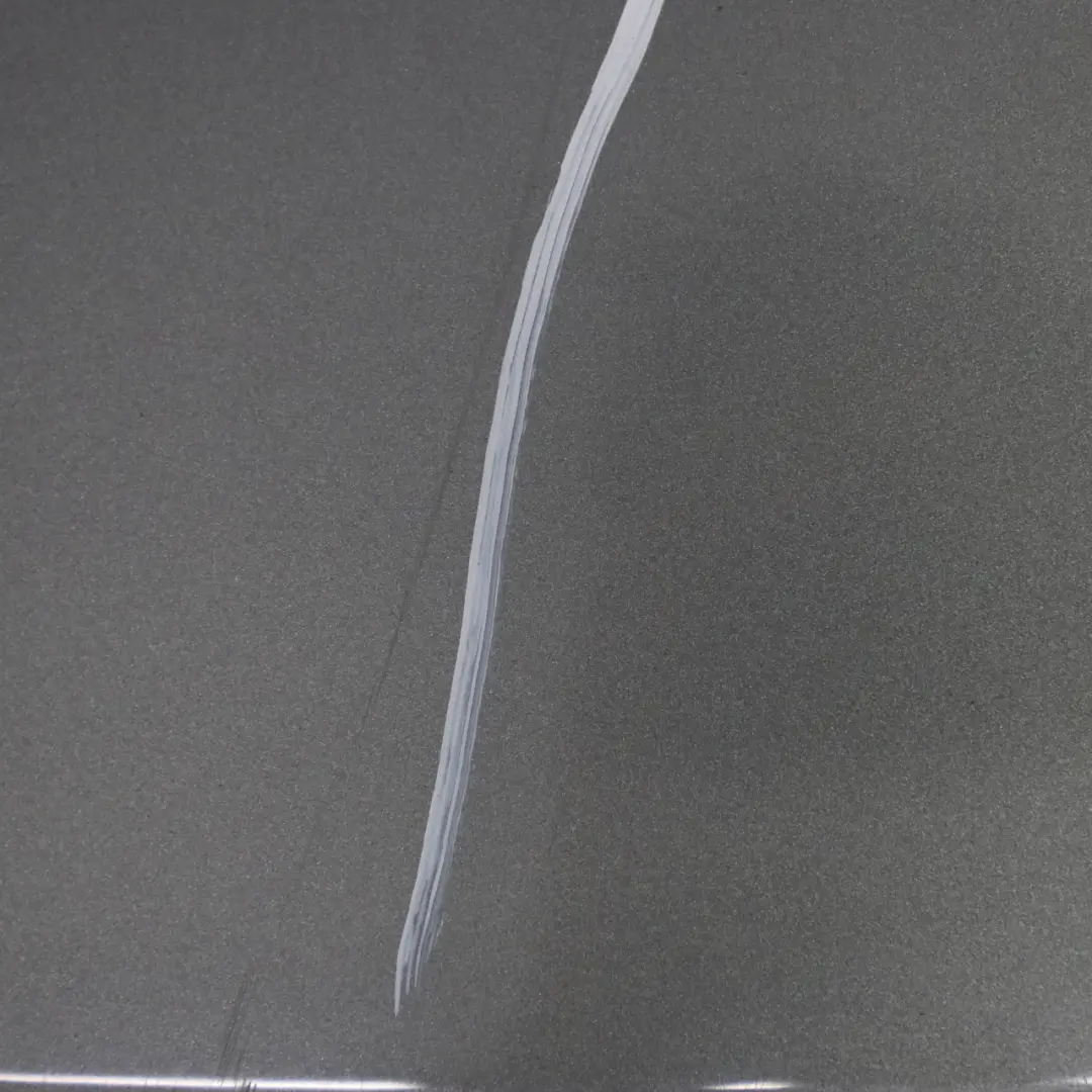 Klapa Bagażnika United Grey LA7T do VW Golf VI 6 o numerze 5K6827025J VW Golf VI 6 Klapa Bagażnika United Grey LA7T - SKU 5K6827025J-UGR - Numer Części 5K6827025J