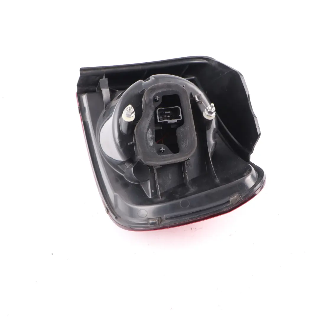 Lamp Left N/S Tail Light Side Panel to VW Volkswagen Golf Plus 5 Rear with Part number 5M0945095N VW Volkswagen Golf Plus 5 Rear Lamp Left N/S Tail Light Side Panel - SKU 5M0945095N - Part number 5M0945095N