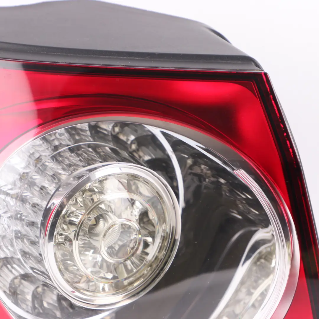 Lamp Left N/S Tail Light Side Panel to VW Volkswagen Golf Plus 5 Rear with Part number 5M0945095N VW Volkswagen Golf Plus 5 Rear Lamp Left N/S Tail Light Side Panel - SKU 5M0945095N - Part number 5M0945095N