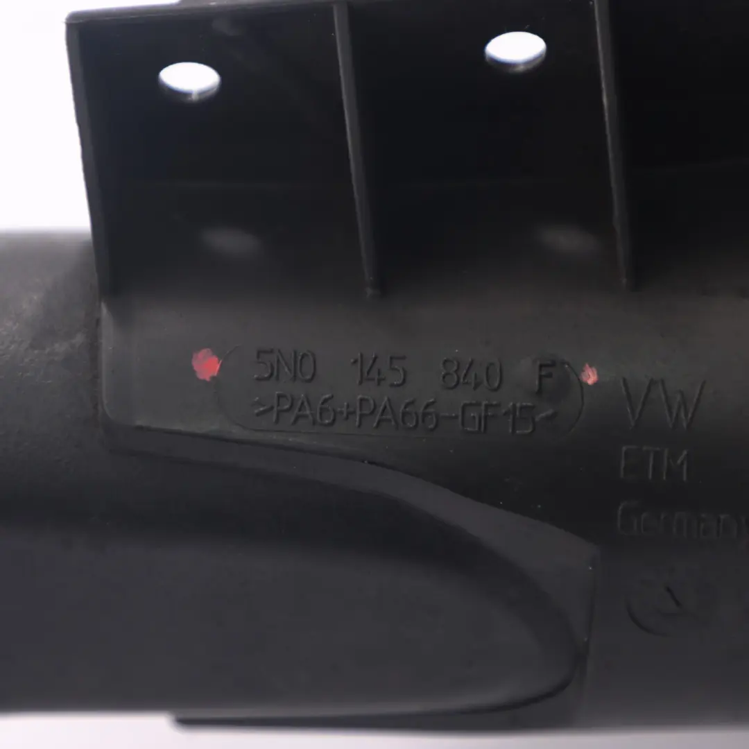 Przewód Intercoolera do Volkswagen Passat B6 Tiguan o numerze 5N0145840F Volkswagen Passat B6 Tiguan Przewód Intercoolera - SKU 5N0145840F - Numer Części 5N0145840F