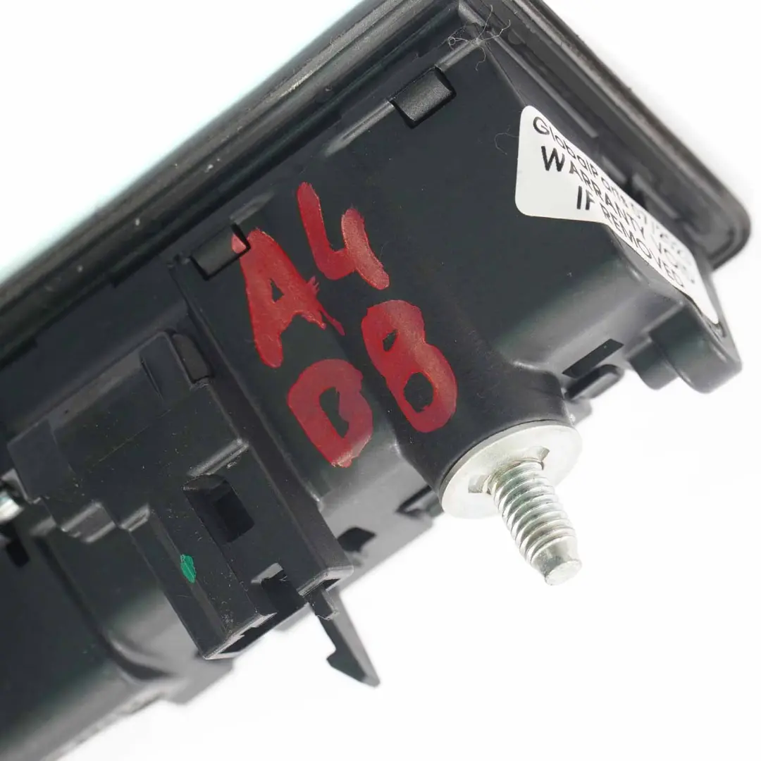 Portón trasero Maletero Tapa Interruptor liberación Mango para Audi A4 B8 con número de pieza 5N0827566B Audi A4 B8 Portón trasero Maletero Tapa Interruptor liberación Mango - SKU 5N0827566B - Número de pieza 5N0827566B