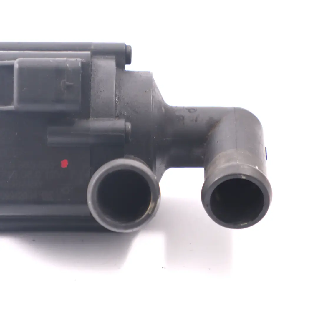 pompa dell'acqua ausiliaria staffa di circolazione per Audi A3 8P con numero di parte 5N0965561 Audi A3 8P pompa dell'acqua ausiliaria staffa di circolazione - SKU 5N0965561 - Numero di parte 5N0965561