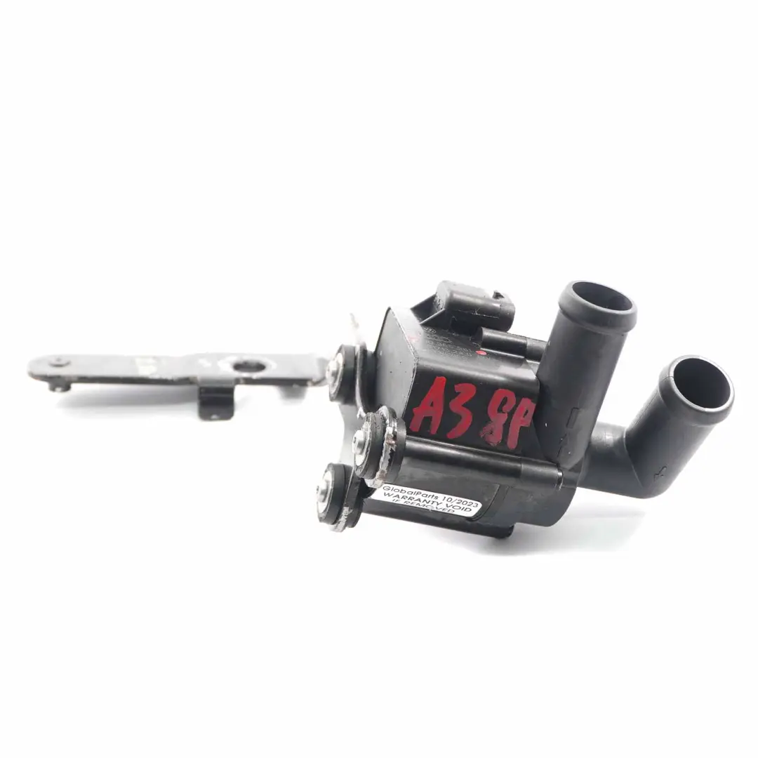 Audi A3 8P Zusatzwasserpumpe Kühlmittelkreislaufhalterung - SKU 5N0965561A - Teilenummer 5N0965561A