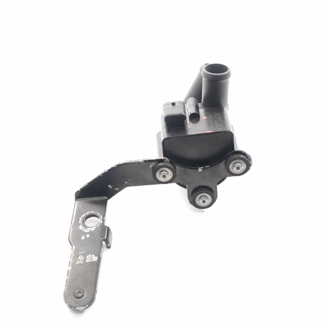 Auxiliary Water Pump Coolant Circulation Bracket to Audi A3 8P with Part number 5N0965561A Audi A3 8P Auxiliary Water Pump Coolant Circulation Bracket - SKU 5N0965561A - Part number 5N0965561A