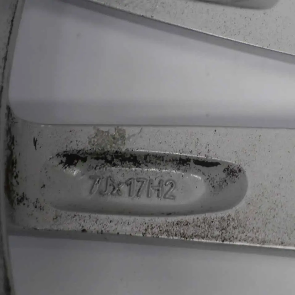 Felga Aluminiowa 17" 7J do Seat Leon 2 3 o numerze 5P0601025M Seat Leon 2 3 Felga Aluminiowa 17" 7J - SKU 5P0601025M-1 - Numer Części 5P0601025M