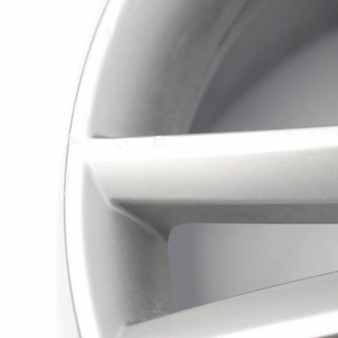 Silberne Leichtmetallfelge 5 Doppelspeiche 17" 7J ET:54 für Seat Leon 2 3 mit Teilenummer 5P0601025M Seat Leon 2 3 Silberne Leichtmetallfelge 5 Doppelspeiche 17" 7J ET:54 - SKU 5P0601025M-1 - Teilenummer 5P0601025M