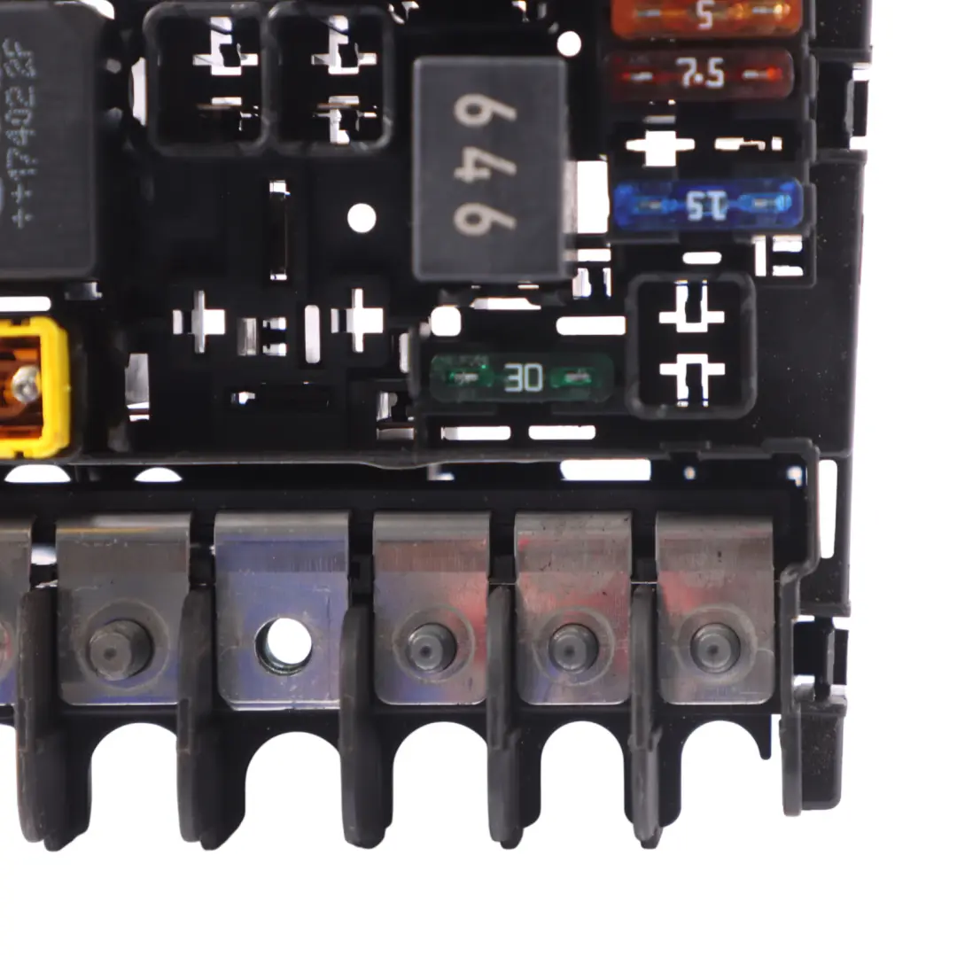 Fuse Box Engine Compartment Relay Unit to Volkswagen Golf Sportsvan with Part number 5Q0937125B Volkswagen Golf Sportsvan Fuse Box Engine Compartment Relay Unit - SKU 5Q0937125B - Part number 5Q0937125B