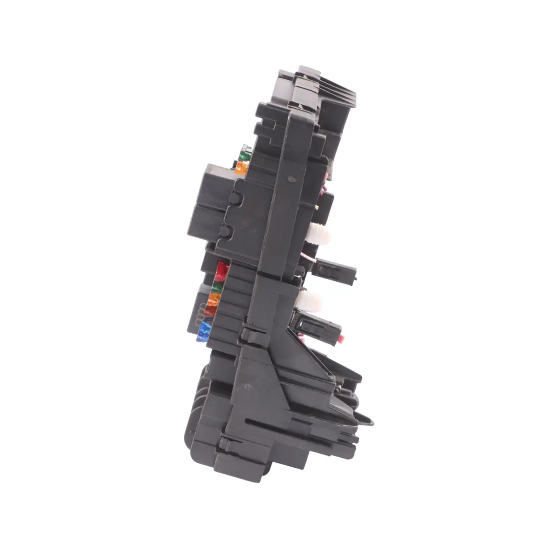 Fuse Box Engine Compartment Relay Unit to Volkswagen Golf Sportsvan with Part number 5Q0937125B Volkswagen Golf Sportsvan Fuse Box Engine Compartment Relay Unit - SKU 5Q0937125B - Part number 5Q0937125B