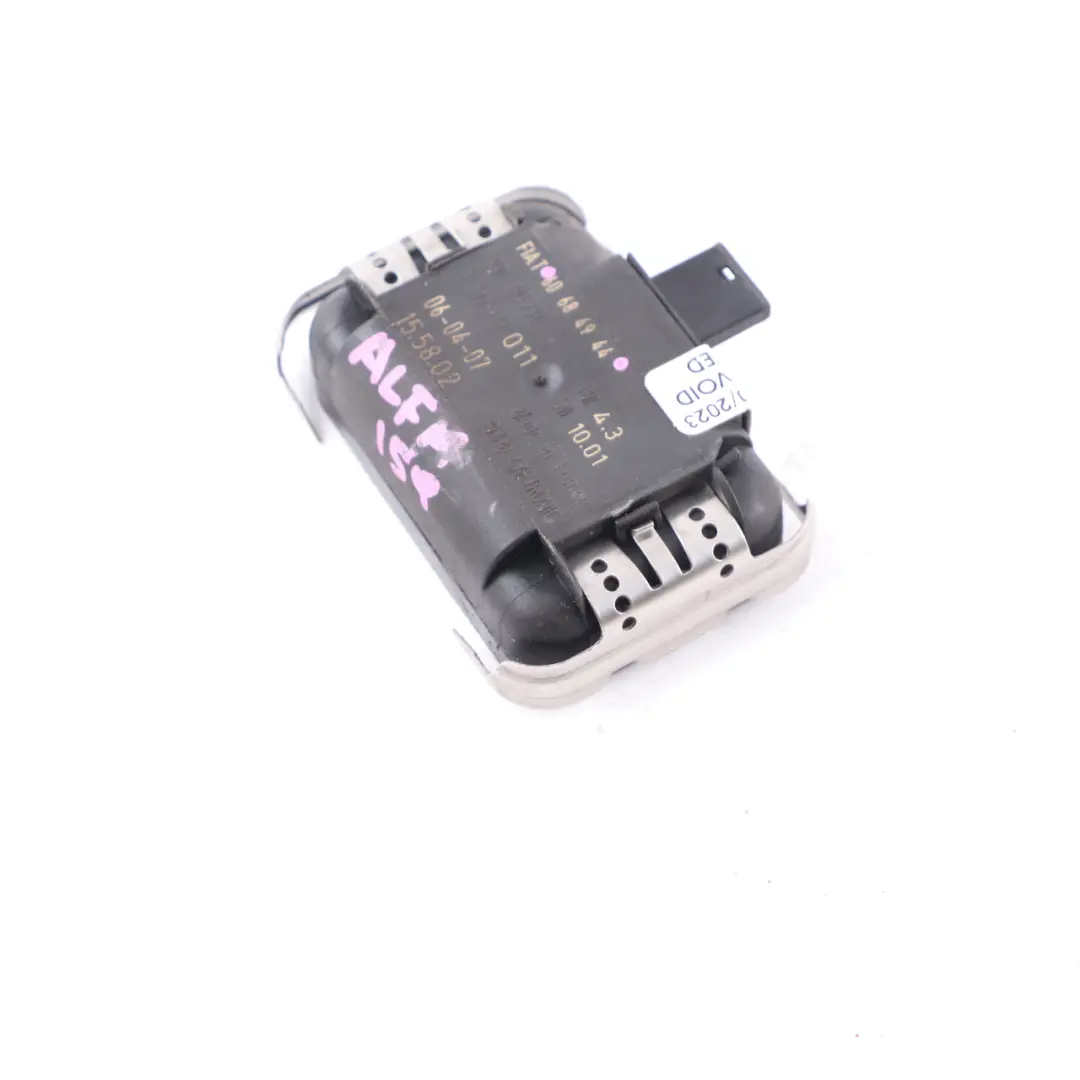 Maserati Quattroporte Windscreen Rain Sensor Module Unit to Fiat Alfa 159 with Part number 60684944 Fiat Alfa 159 Maserati Quattroporte Windscreen Rain Sensor Module Unit - SKU 60684944 - Part number 60684944