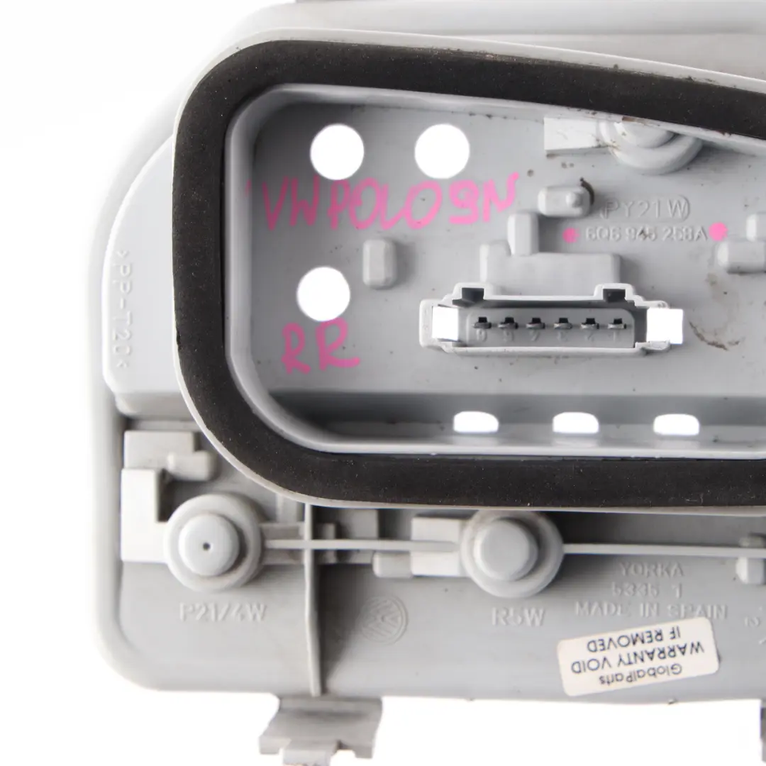 Bulb Socket Rear In Side Panel Light Right O/S to Volkswagen VW Polo 9N with Part number 606945258A Volkswagen VW Polo 9N Bulb Socket Rear In Side Panel Light Right O/S - SKU 606945258A - Part number 606945258A