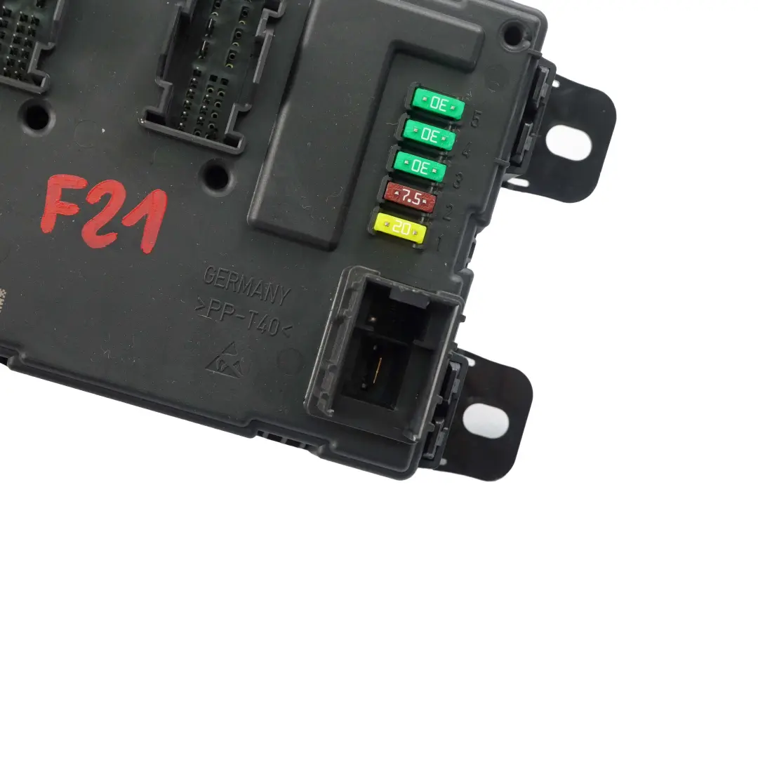 Moduł Sterownik REM Tył V5 9317174 do BMW F20 F30 F32 o numerze 6317177 BMW F20 F30 F32 Moduł Sterownik REM Tył V5 9317174 - SKU 6317177 - Numer Części 6317177