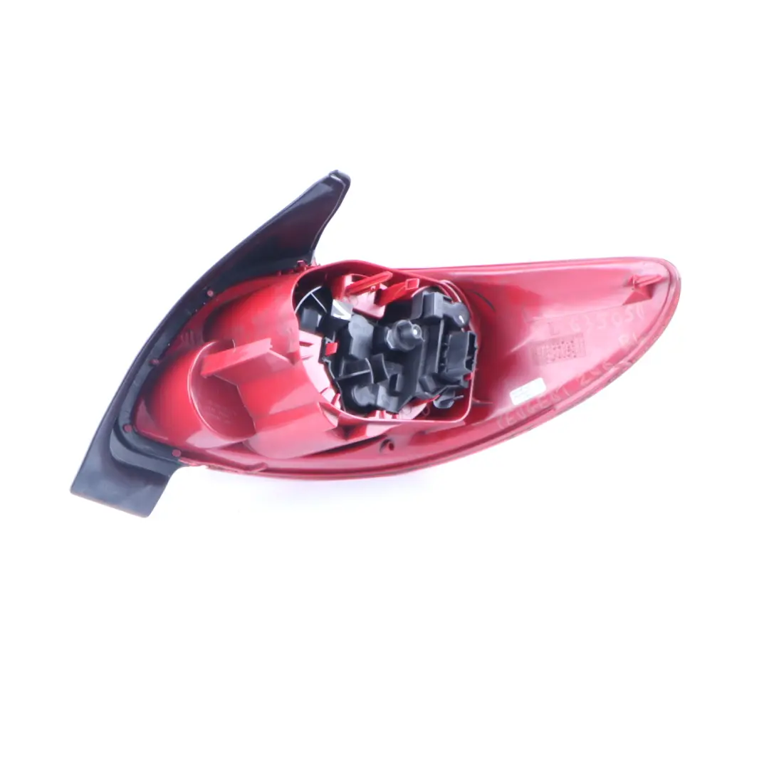Lamp Left N/S Tail Light Side Panel Taillight to Peugeot 206 Rear with Part number 635050 Peugeot 206 Rear Lamp Left N/S Tail Light Side Panel Taillight - SKU 635050 - Part number 635050