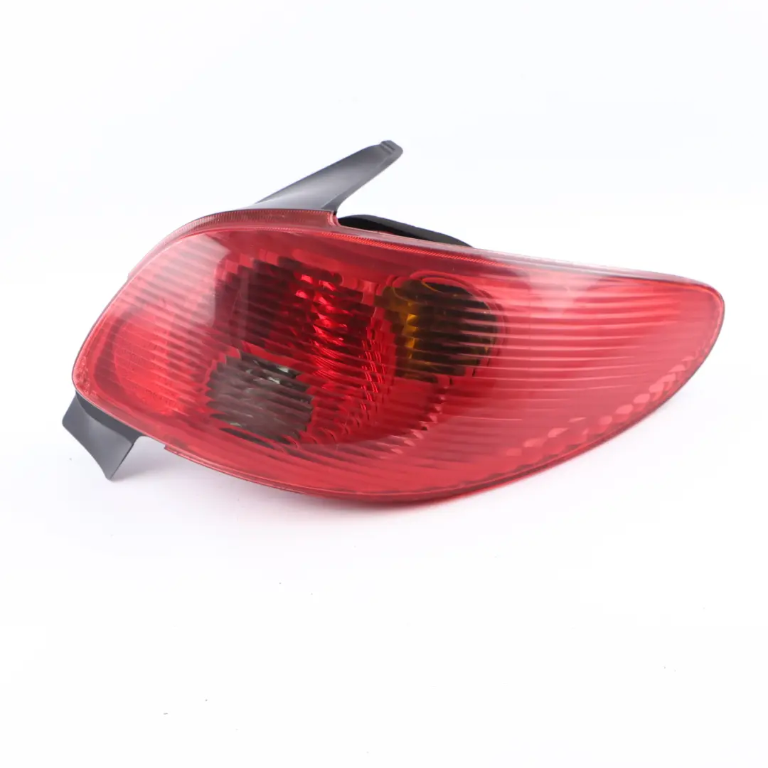 Lamp Right O/S Tail Light Side Panel Taillight to Peugeot 206 Rear with Part number 635150 Peugeot 206 Rear Lamp Right O/S Tail Light Side Panel Taillight - SKU 635150 - Part number 635150