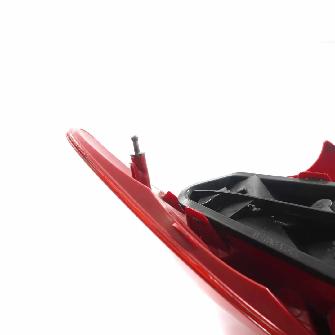 Lamp Right O/S Tail Light Side Panel Taillight 9649986580 to Peugeot 207 Rear with Part number 6351Y7 Peugeot 207 Rear Lamp Right O/S Tail Light Side Panel Taillight 9649986580 - SKU 6351Y7 - Part number 6351Y7