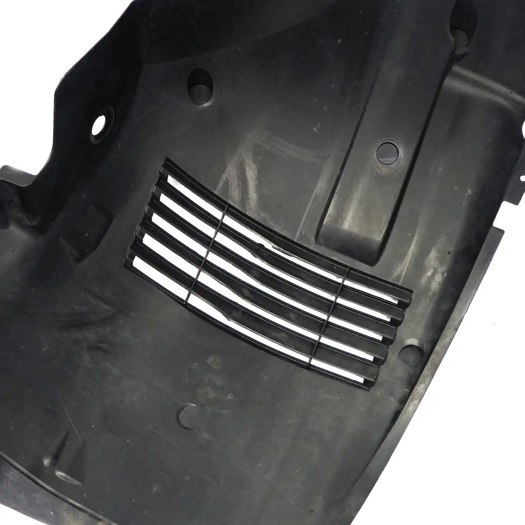 Renault Trafic 3 Vivaro B Passage de Roue Avant Droite Couvrement Section Avant - SKU 638449610R - Numéro de pièce 638449610R