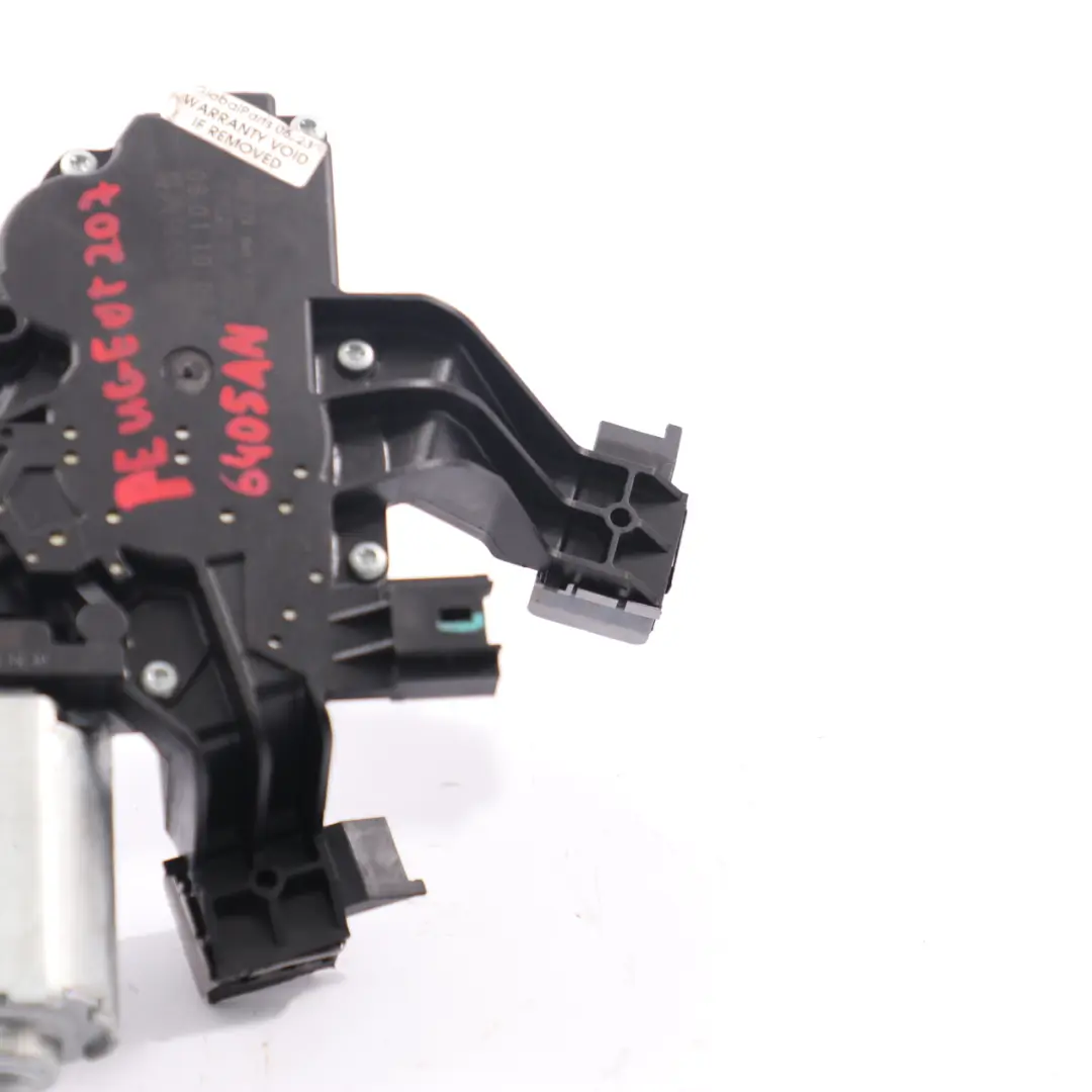 Wiper Motor Rear Window Tailgate Actuator 9652418780 to Peugeot 207 with Part number 6405AN Peugeot 207 Wiper Motor Rear Window Tailgate Actuator 9652418780 - SKU 6405AN - Part number 6405AN