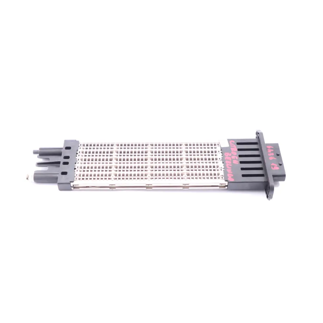 Citroen Berlingo Peugeot Partner Radiateur auxiliaire Matrix pour à propos du numéro de pièce 643619 Citroen Berlingo Peugeot Partner Radiateur auxiliaire Matrix - SKU 643619 - Numéro de pièce 643619