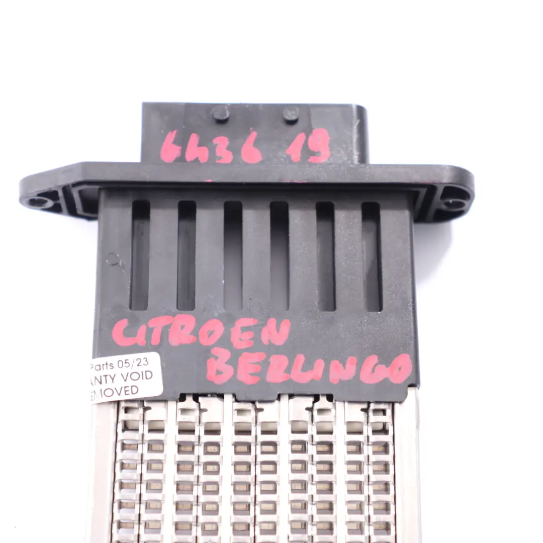 Citroen Berlingo Peugeot Partner Riscaldatore ausiliario Matrix Radiatore per con numero di parte 643619 Citroen Berlingo Peugeot Partner Riscaldatore ausiliario Matrix Radiatore - SKU 643619 - Numero di parte 643619